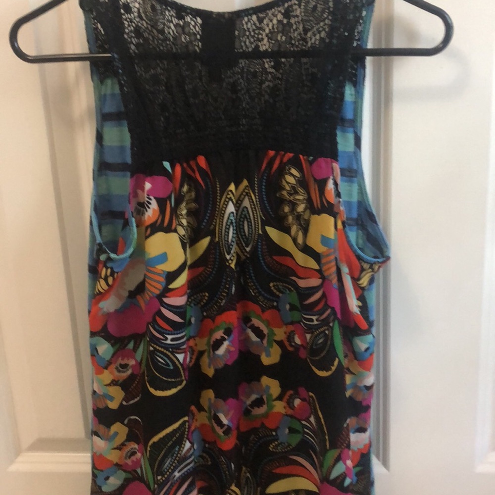 Anthropology tank